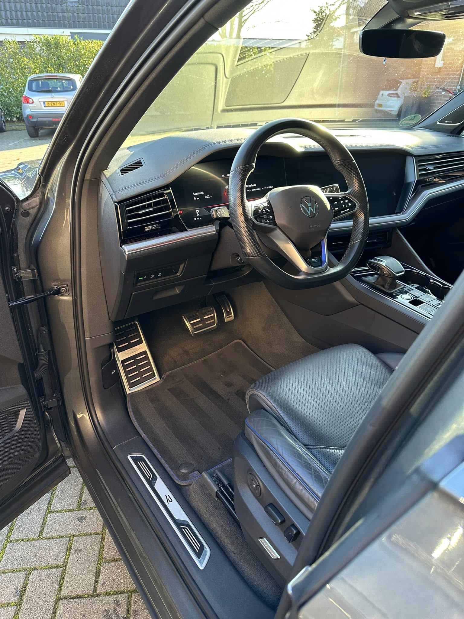Volkswagen Touareg R interieur